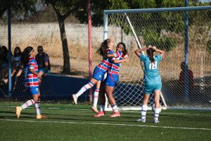Jogadora pedesserrense marca 6 gols em goleada do Fortaleza